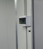 C500D5e в контейнере с АВР